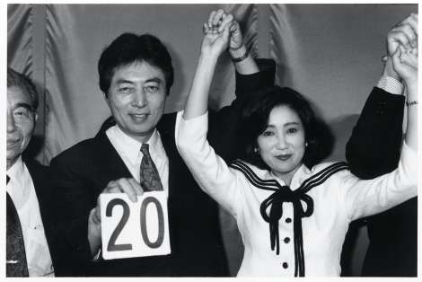 若い頃の政治家を淡々と貼るトピ