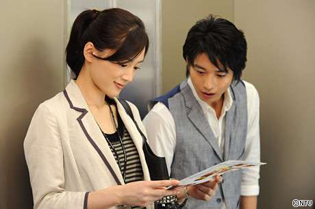 吉岡里帆　連ドラ初主演！挙動不審“キョドコ”役で三角関係ラブストーリー