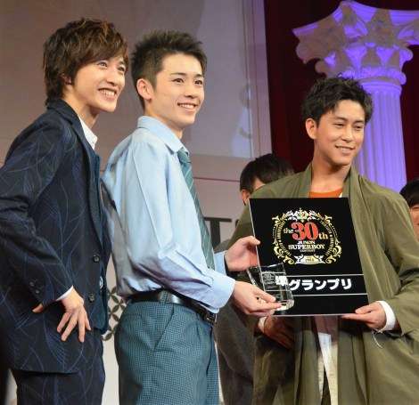 JUNONスーパーボーイGPに日大1年生・綱啓永さん 過去最多1万7293人の頂点に立ち涙