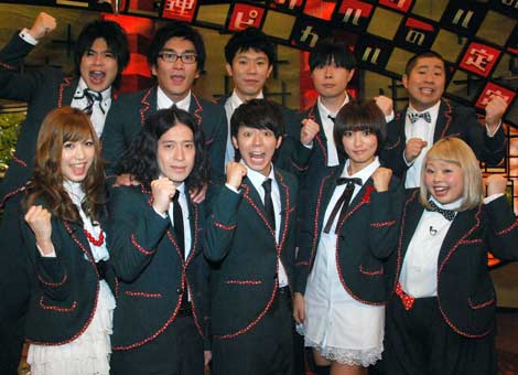夏菜　ハリウッド風なノブコブ吉村＆愛車の写真公開、昭和バブル風2ショットも