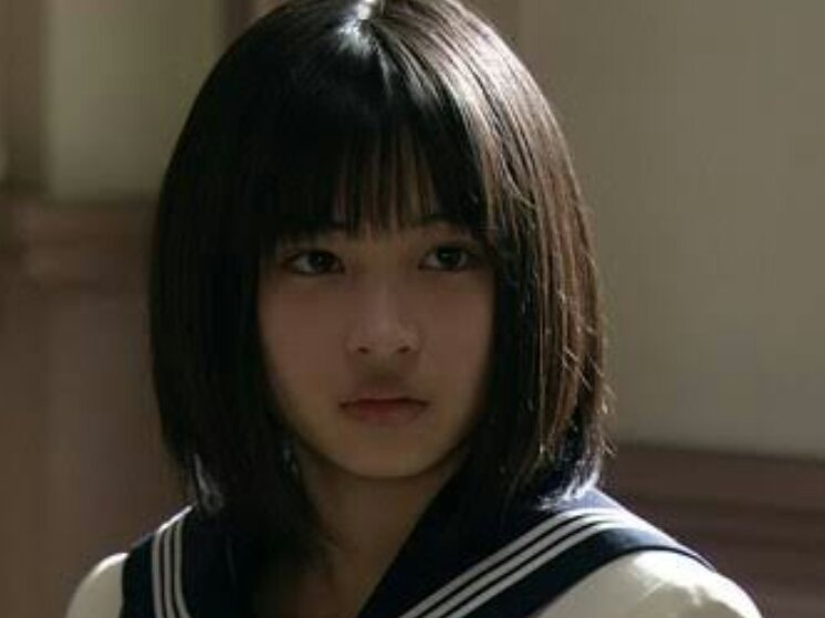 猫を抱く広瀬すずが美少女すぎると話題　「猫になりたい」の声続出
