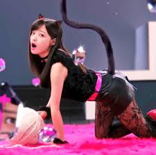 猫を抱く広瀬すずが美少女すぎると話題　「猫になりたい」の声続出