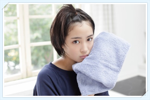 猫を抱く広瀬すずが美少女すぎると話題　「猫になりたい」の声続出