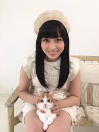 猫を抱く広瀬すずが美少女すぎると話題　「猫になりたい」の声続出