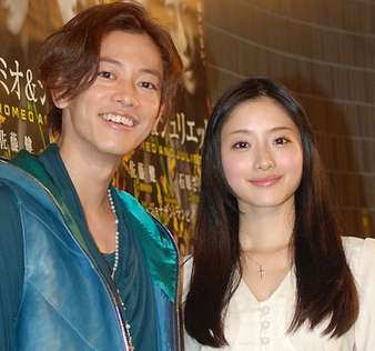 土屋太鳳の“サービス精神”に佐藤健が困惑 自分でネタ振りしてイベント盛り上げ