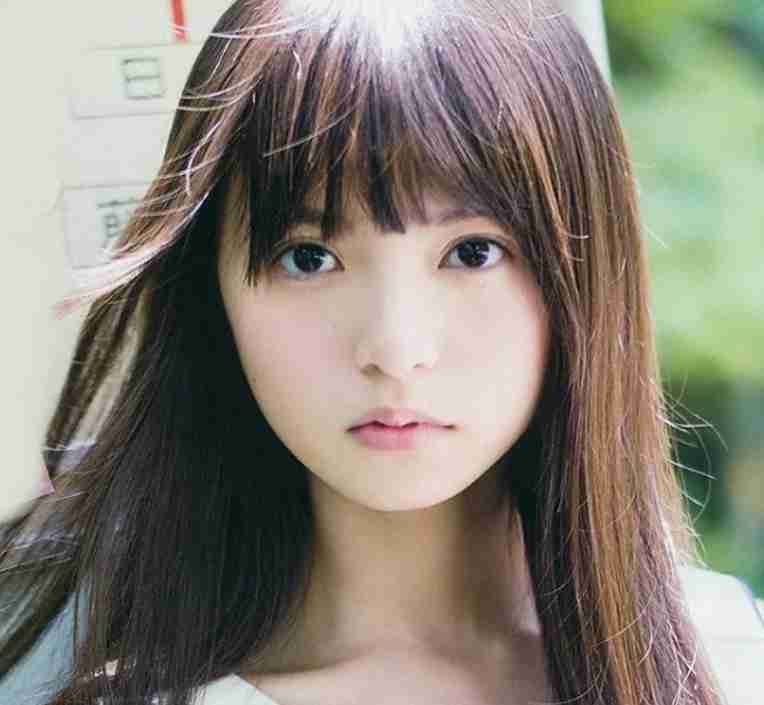 前髪自分で切りますか?