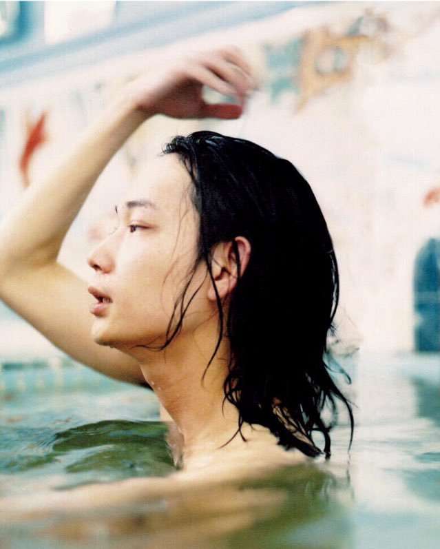 綾野剛さんの画像を貼るトピ
