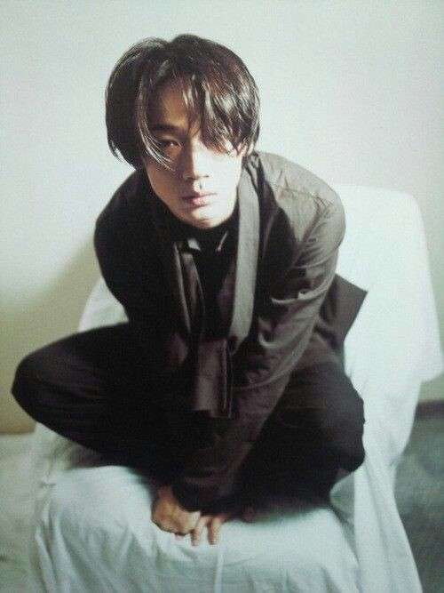 綾野剛さんの画像を貼るトピ