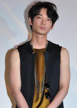 綾野剛さんの画像を貼るトピ