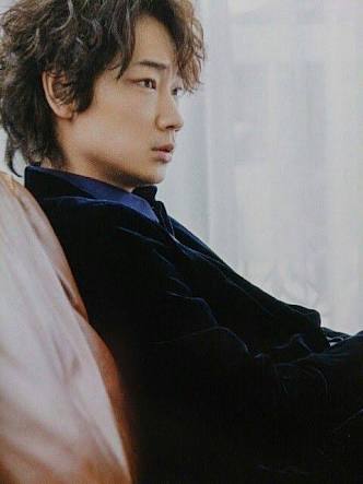 綾野剛さんの画像を貼るトピ