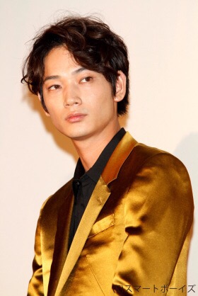綾野剛さんの画像を貼るトピ