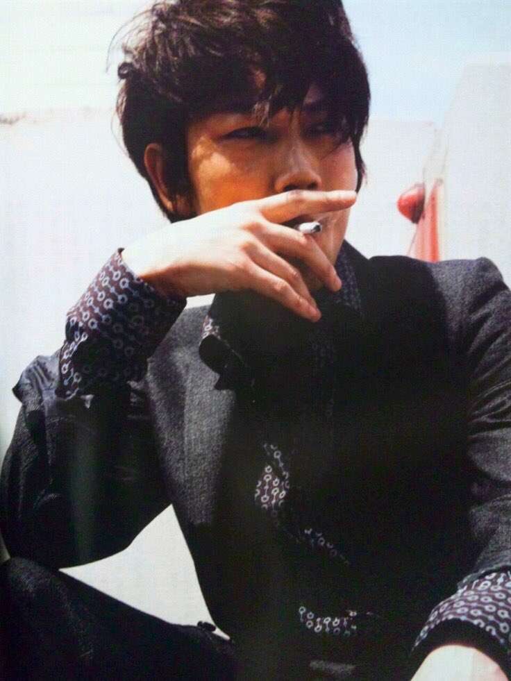綾野剛さんの画像を貼るトピ