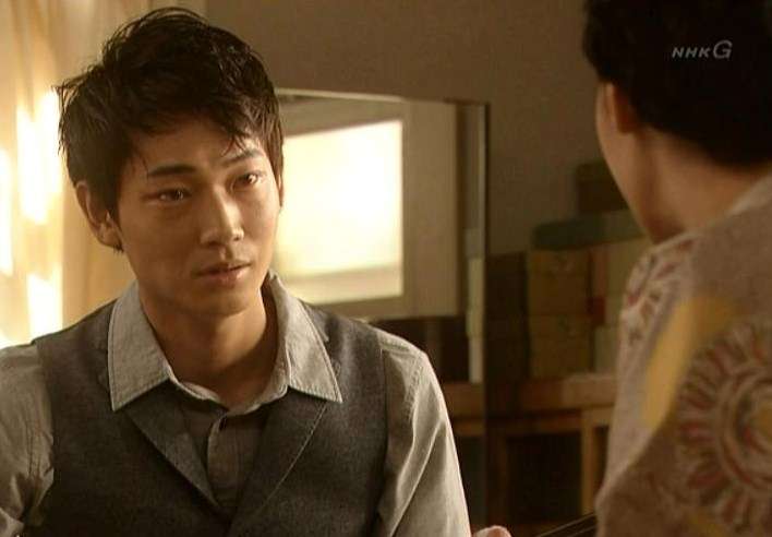 綾野剛さんの画像を貼るトピ