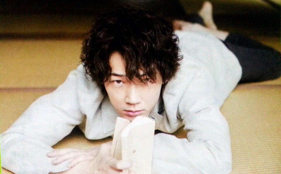 綾野剛さんの画像を貼るトピ