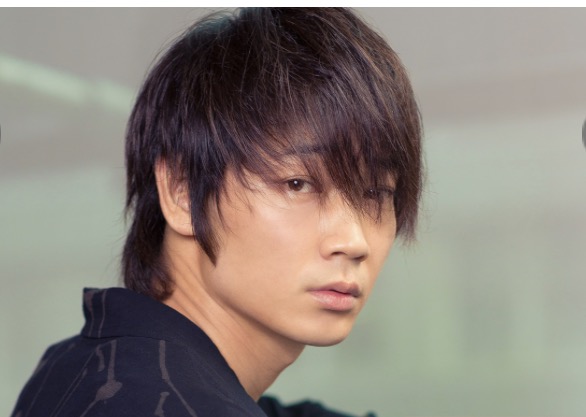 綾野剛さんの画像を貼るトピ