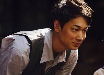 綾野剛さんの画像を貼るトピ