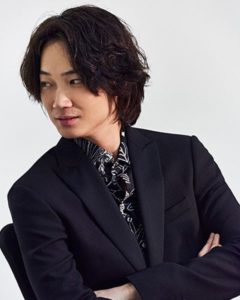 綾野剛さんの画像を貼るトピ