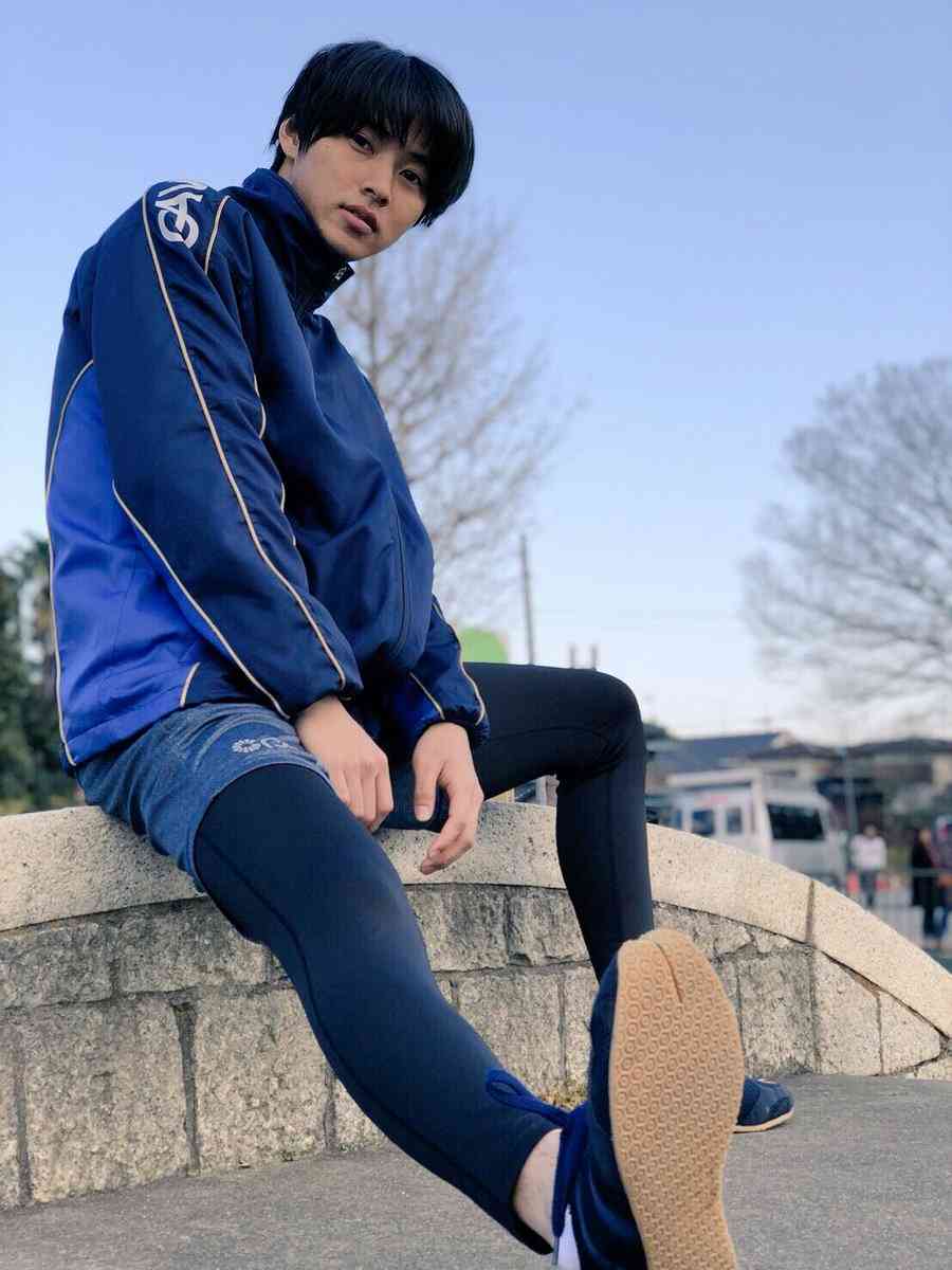 竹内涼真“男性写真集No.1”獲得「1位をいただき、来年も頑張ろうと思いました!」