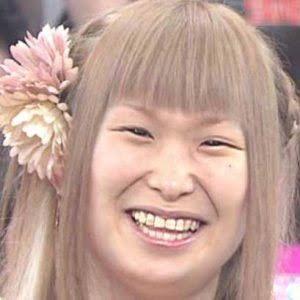 ギャル曽根長女、一口大おにぎり50個食べる　まだ1歳10カ月