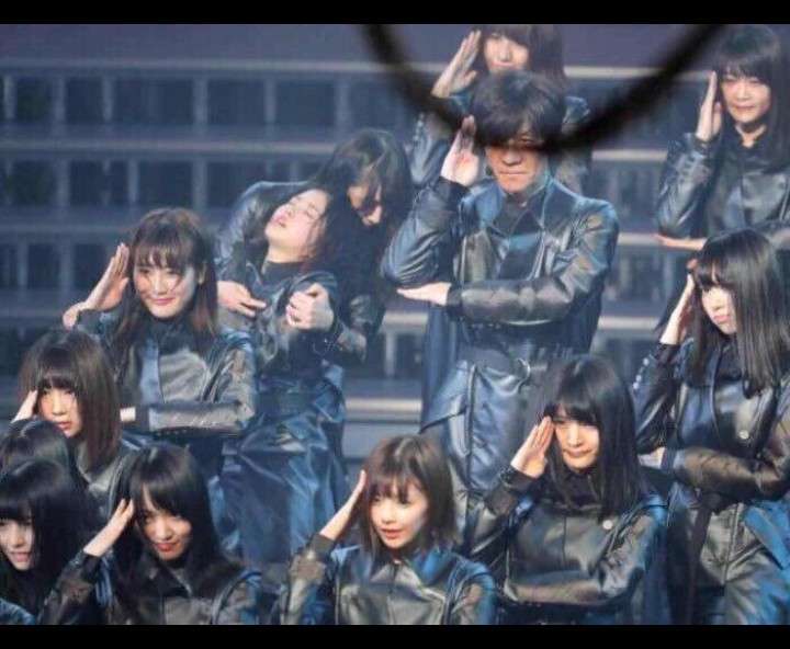 欅坂46鈴本美愉、ステージ上で倒れる