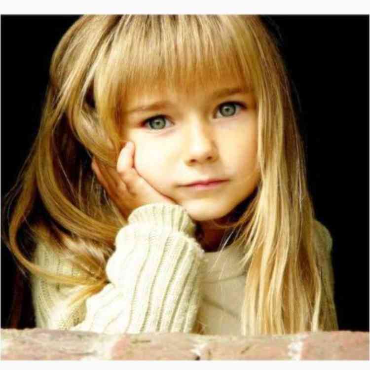 “世界一美しい少女”6歳のモデルのInstagramのフォロワーが60万人を突破 兄もイケメン