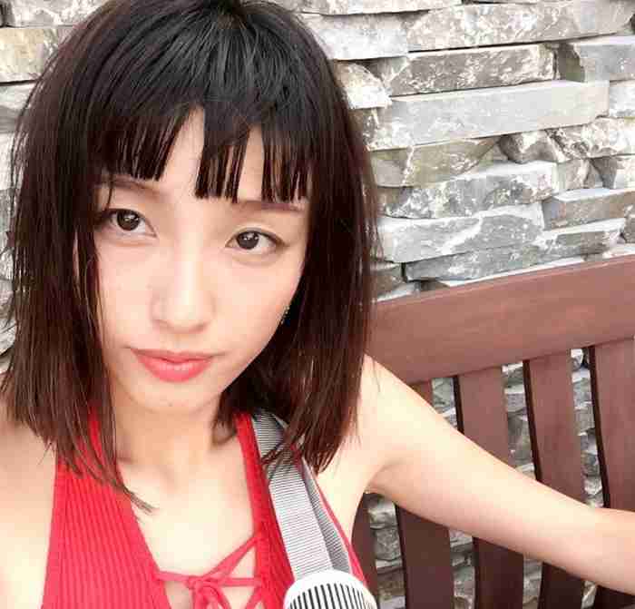細い！ 木下優樹菜の写真に「また痩せた？」の声