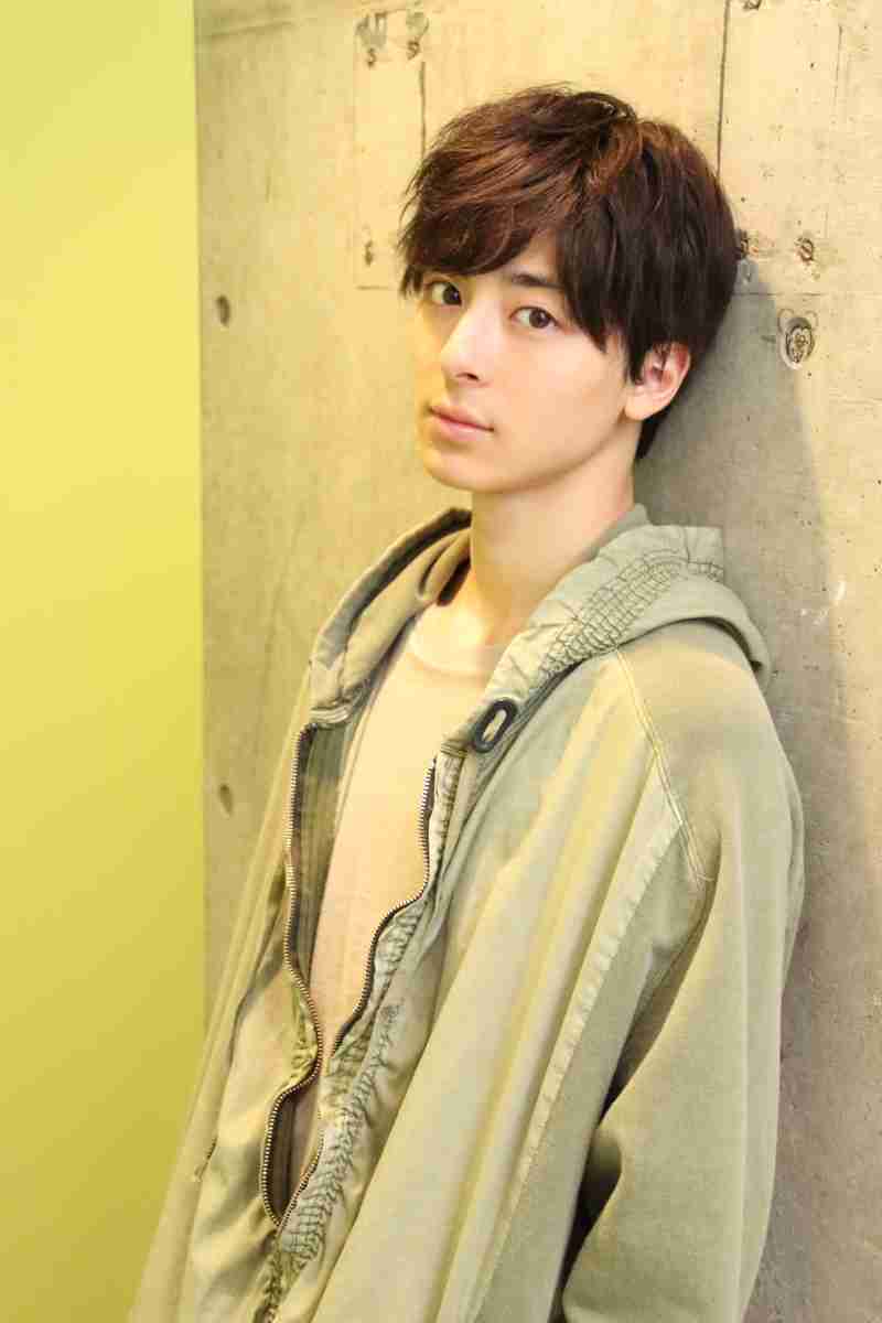 自分はいい歳なのに若手イケメン俳優にはまってる人ー