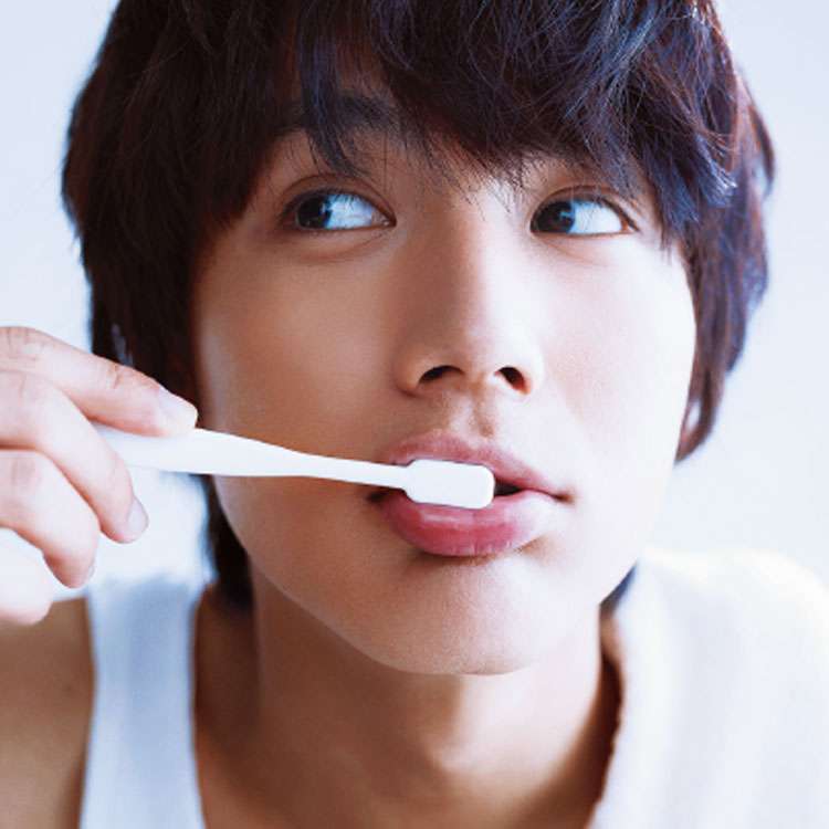 自分はいい歳なのに若手イケメン俳優にはまってる人ー