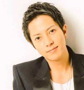自分はいい歳なのに若手イケメン俳優にはまってる人ー