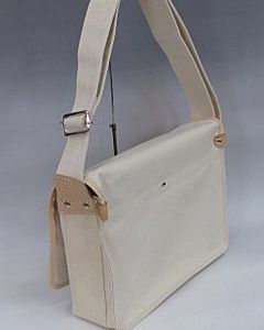 おすすめのショルダーバッグ教えてください