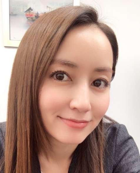 矢田亜希子、保護者会へ向かうサングラス姿に「女優の貫禄」!