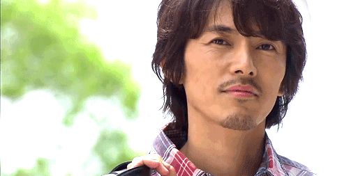 ヒゲが似合う有名人