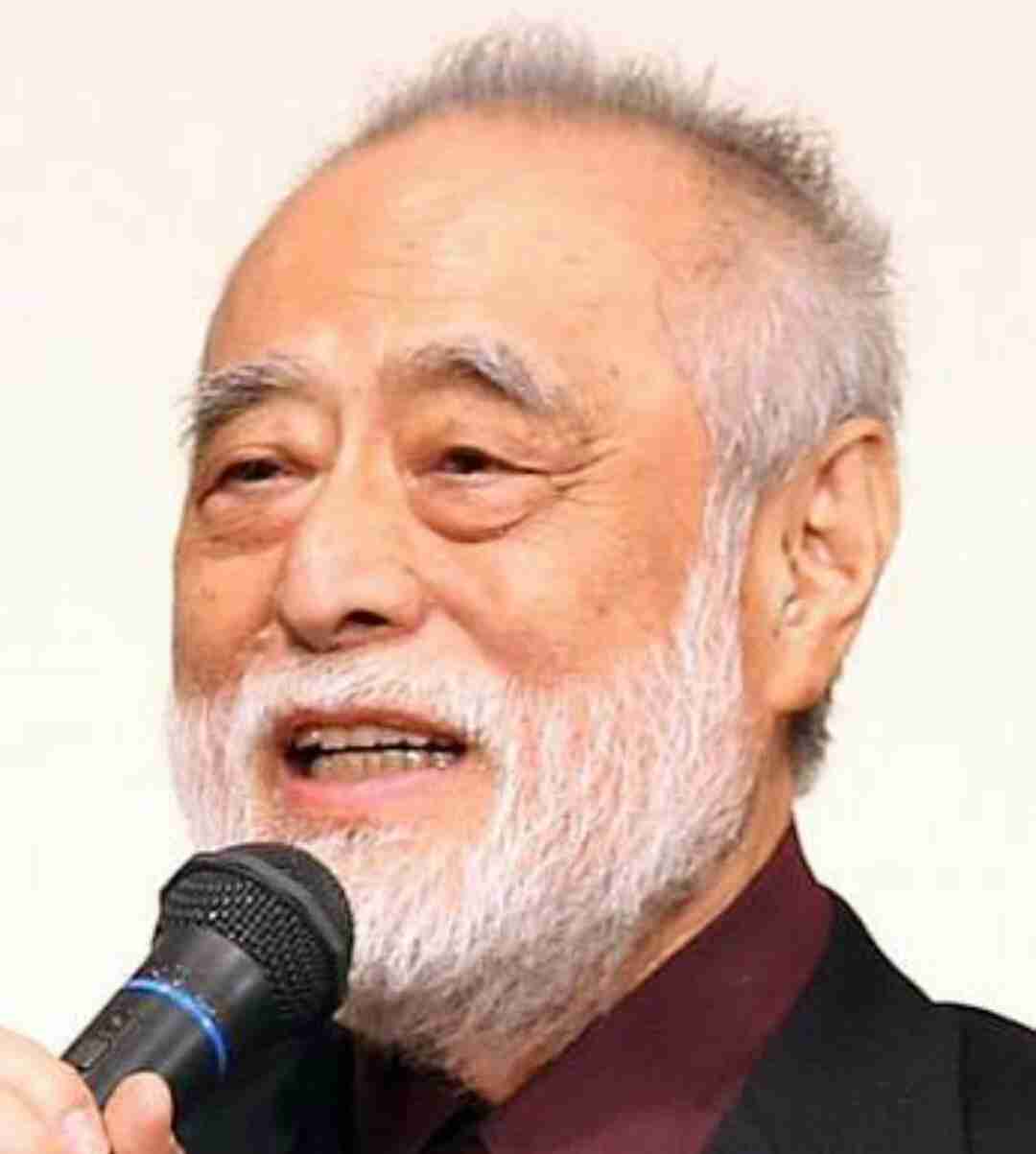 ヒゲが似合う有名人