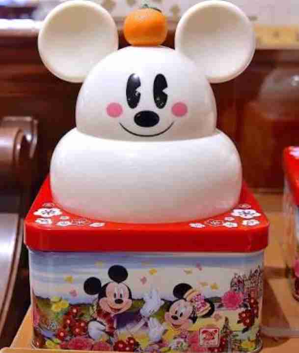 ディズニーのお菓子の缶をあげてこう！！
