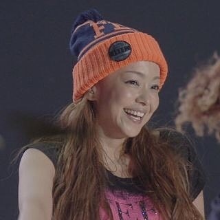 芸能人の美しい不意討ち画像を貼るトピ