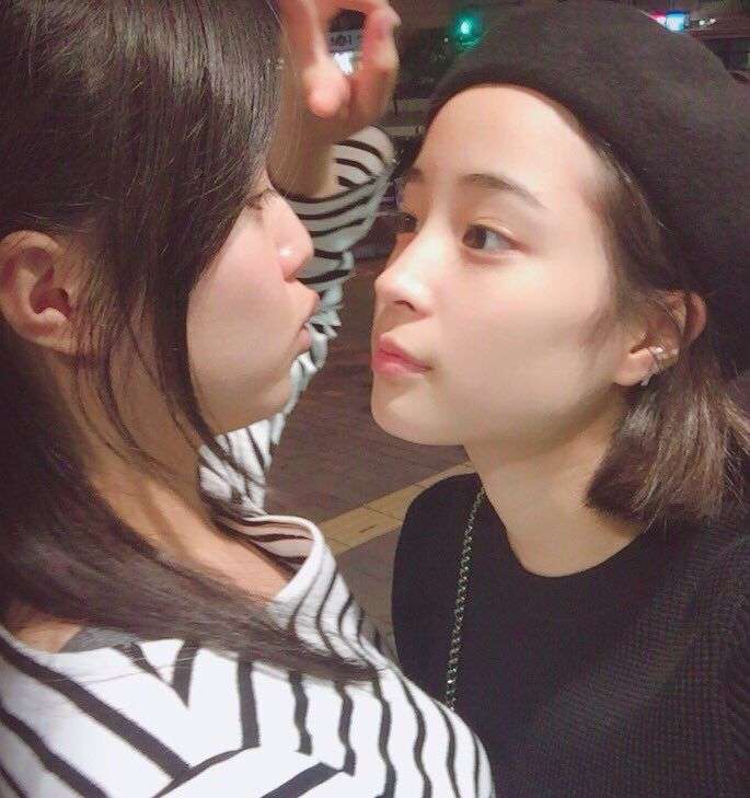 芸能人の美しい不意討ち画像を貼るトピ