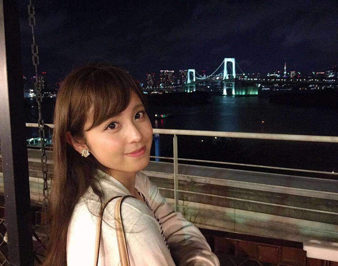 芸能人の美しい不意討ち画像を貼るトピ