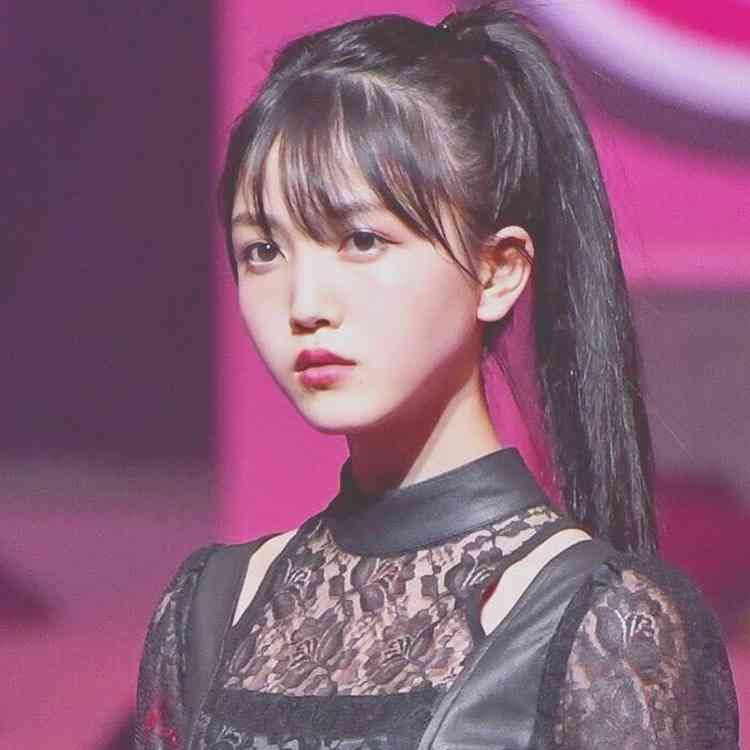 芸能人の美しい不意討ち画像を貼るトピ