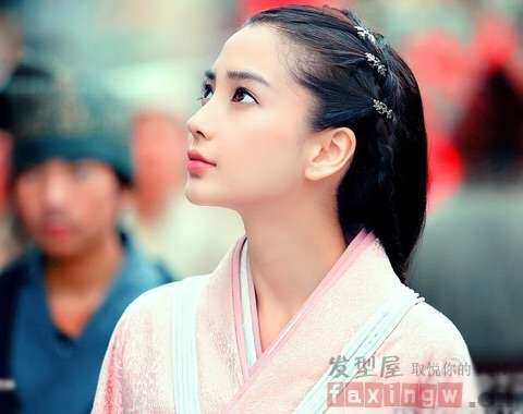 芸能人の美しい不意討ち画像を貼るトピ