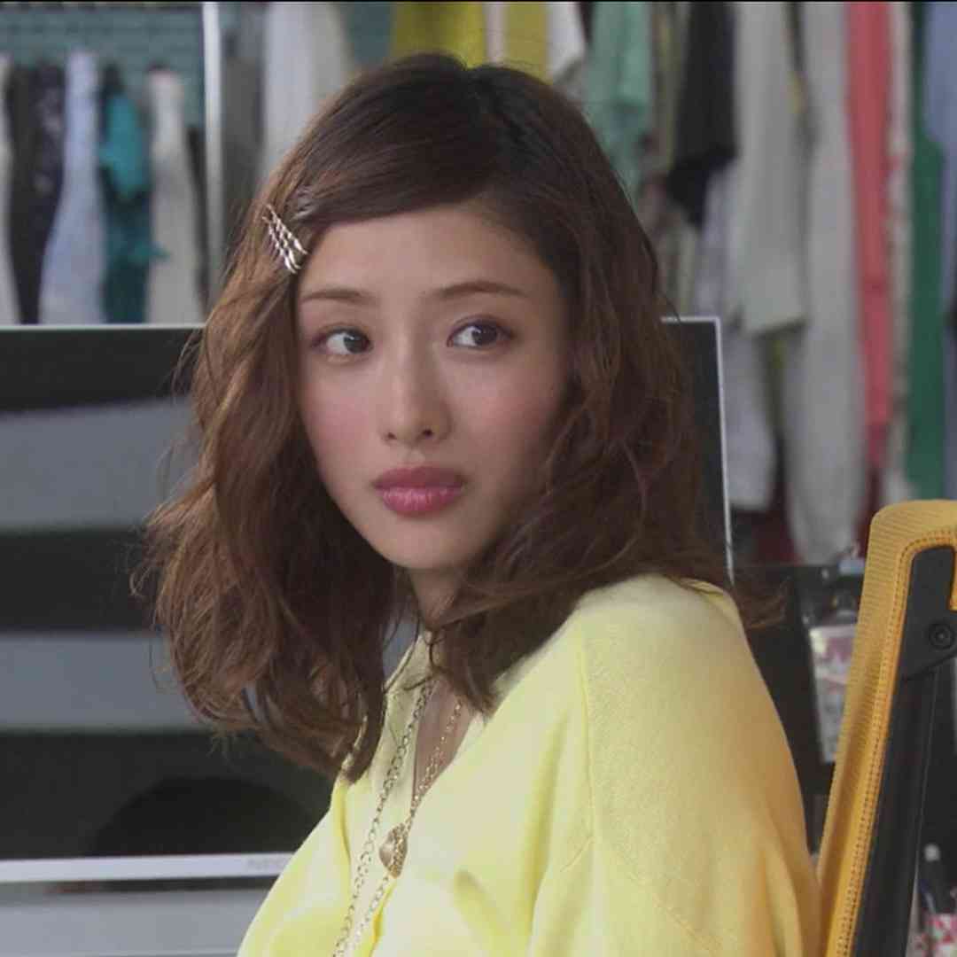 芸能人の美しい不意討ち画像を貼るトピ