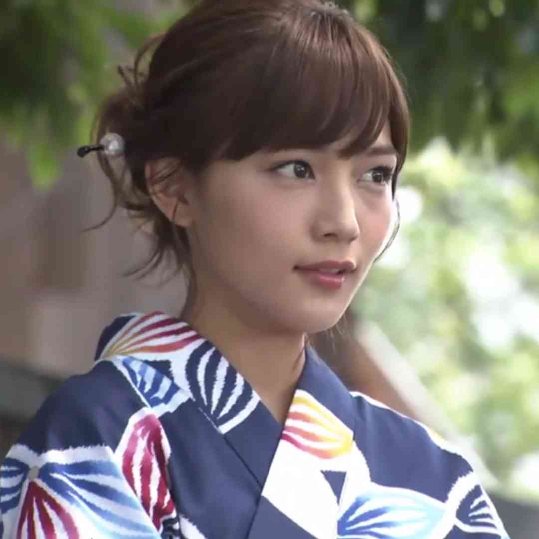 芸能人の美しい不意討ち画像を貼るトピ