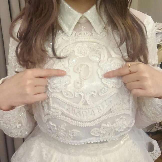 48、46グループで好きな衣装は？