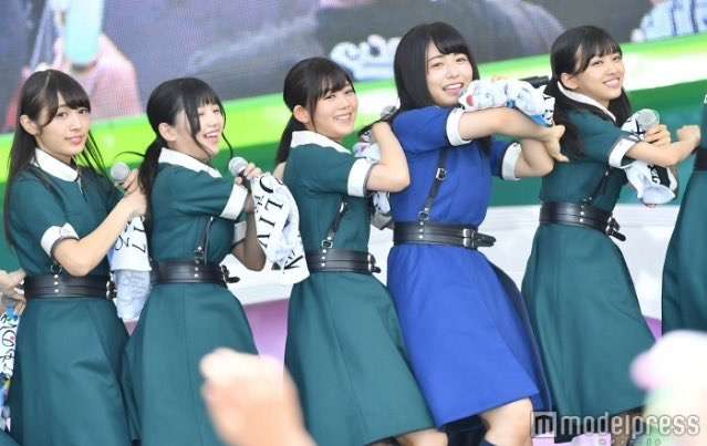 欅坂46・長濱ねる、写真集が1週間で異例の3度目重版 累計発行15万部を突破 