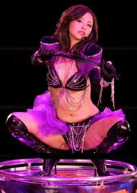 インリン7年ぶり日本で本格活動、子育てメドで復帰