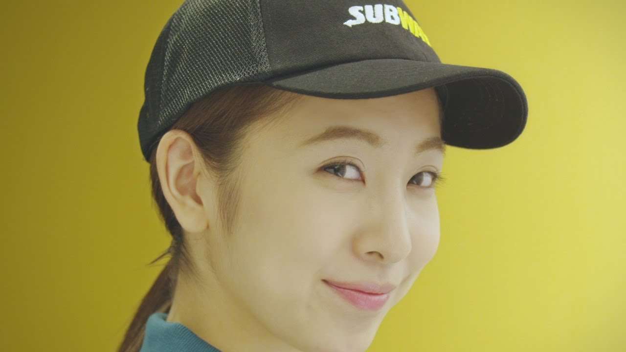 板野友美、写真集で初めて下着カットに挑戦