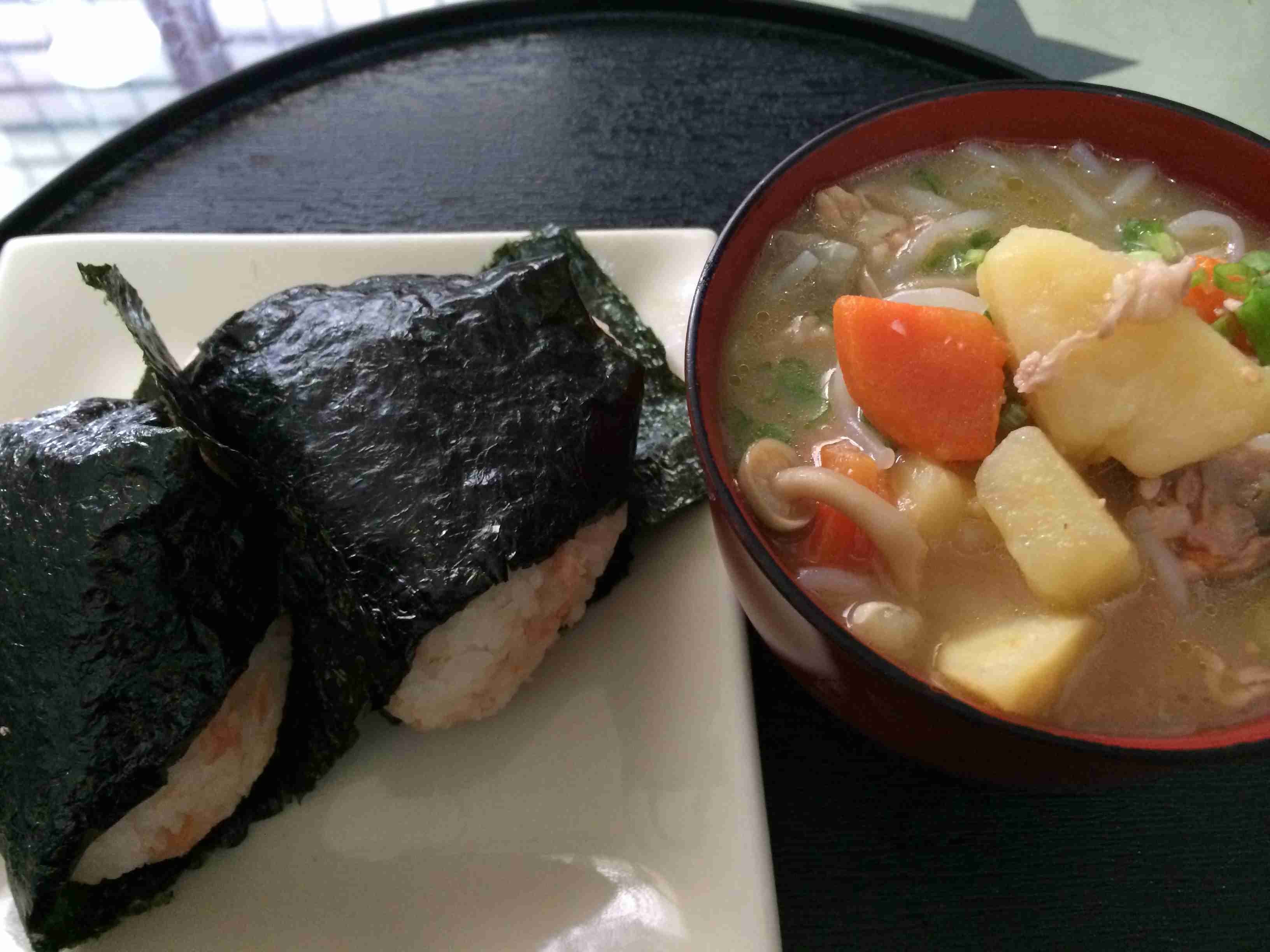 遅く帰ってきた夫にお腹すいたと言われたら