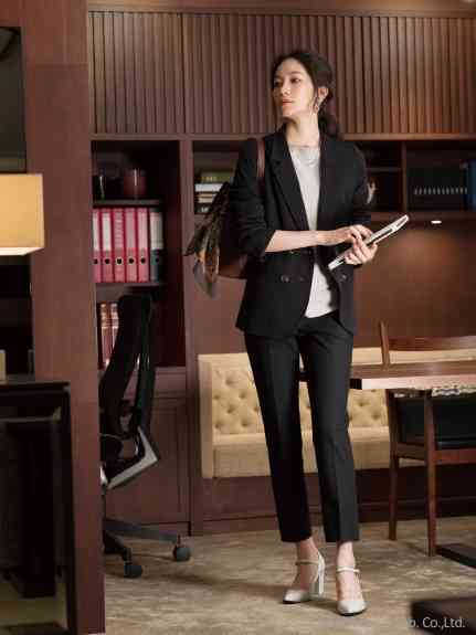 できる女ファッションのおすすめ