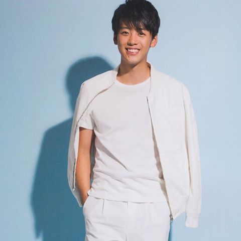 竹内涼真は「あざとい」のか？真のぶりっこ度＆ナルシスト度を、筆跡から読み解く！