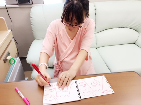 辻希美、イチゴ狩りで摘んだ新鮮なイチゴに練乳たっぷりで批判殺到