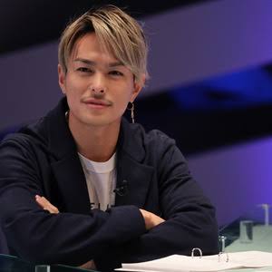 三代目JSB今市隆二が初フォトエッセー　恋愛観、グループ愛、肉体美さらけ出す